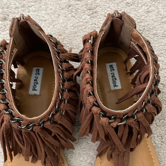 Not Rated Sz 9 Ankle Fringe Ladies Sandal - Picture 2 of 10